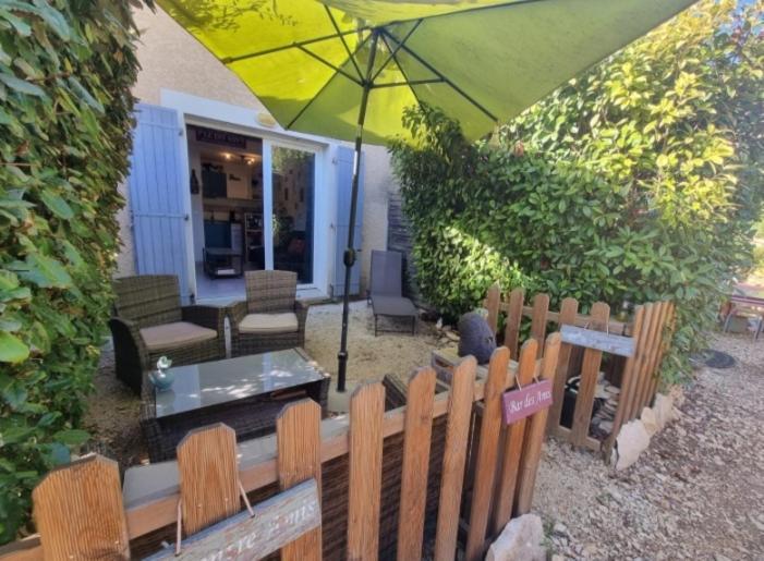 La Maison Bleue Calvisson Kültér fotó