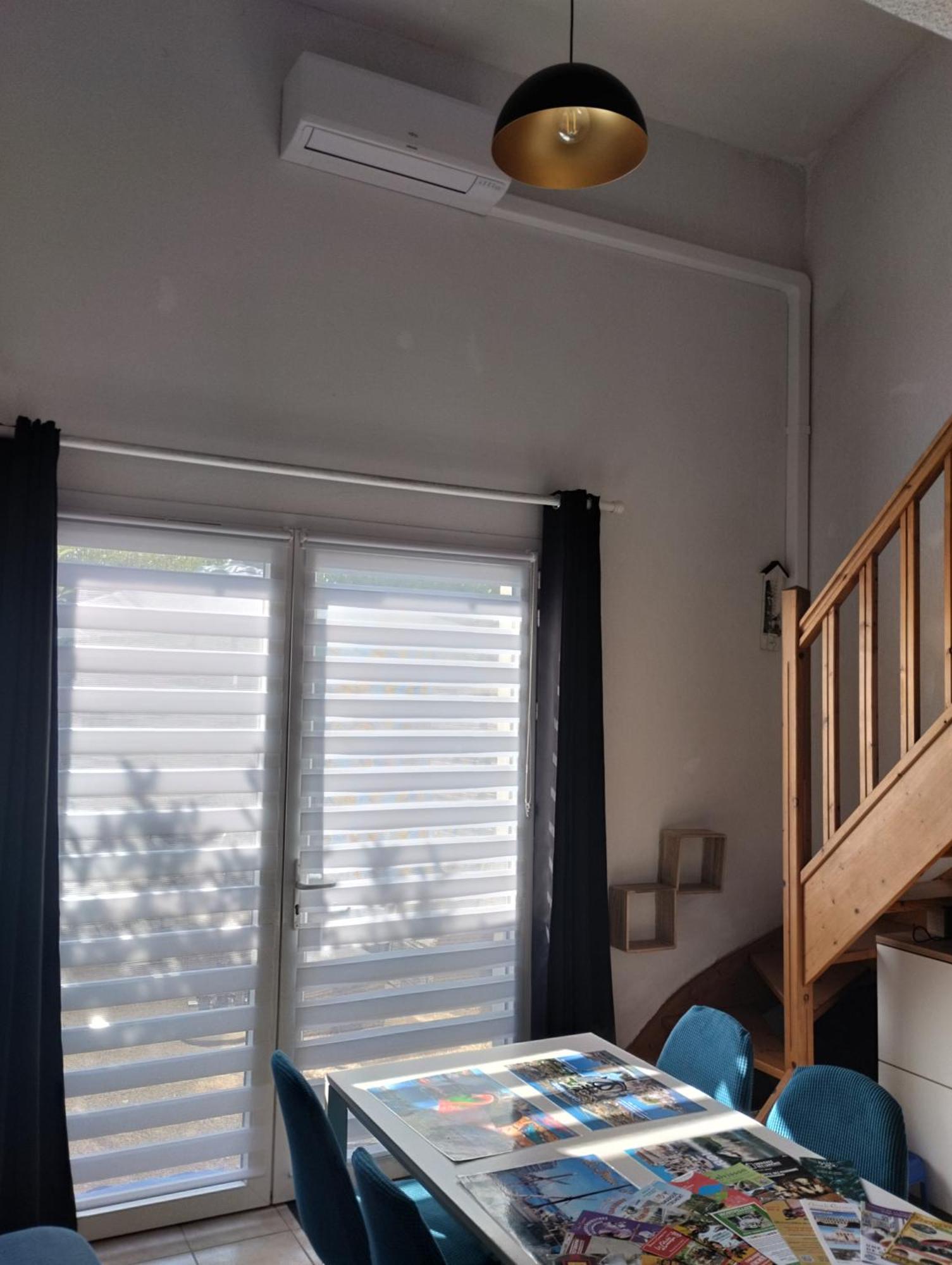 La Maison Bleue Calvisson Kültér fotó